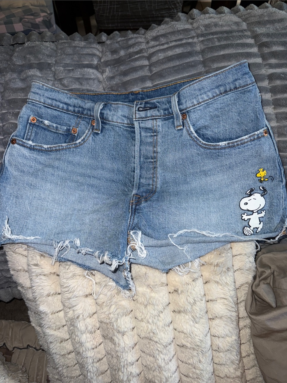 Levi's Light Blue Distressed Denim Cutoff Shorts with Snoopy Patch size 28